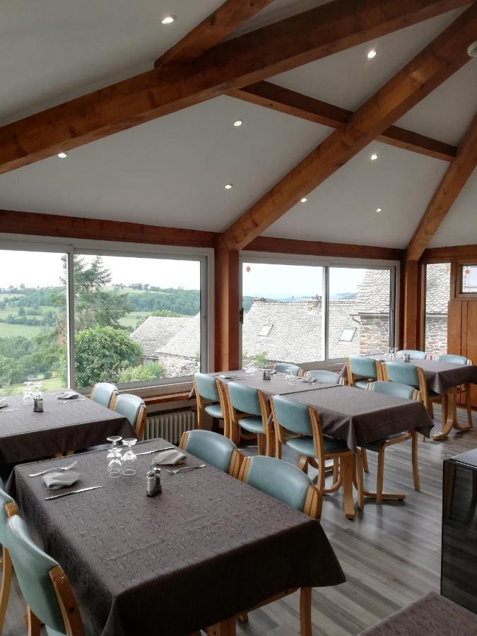 Hotel Moderne Prades-d'Aubrac ภายนอก รูปภาพ